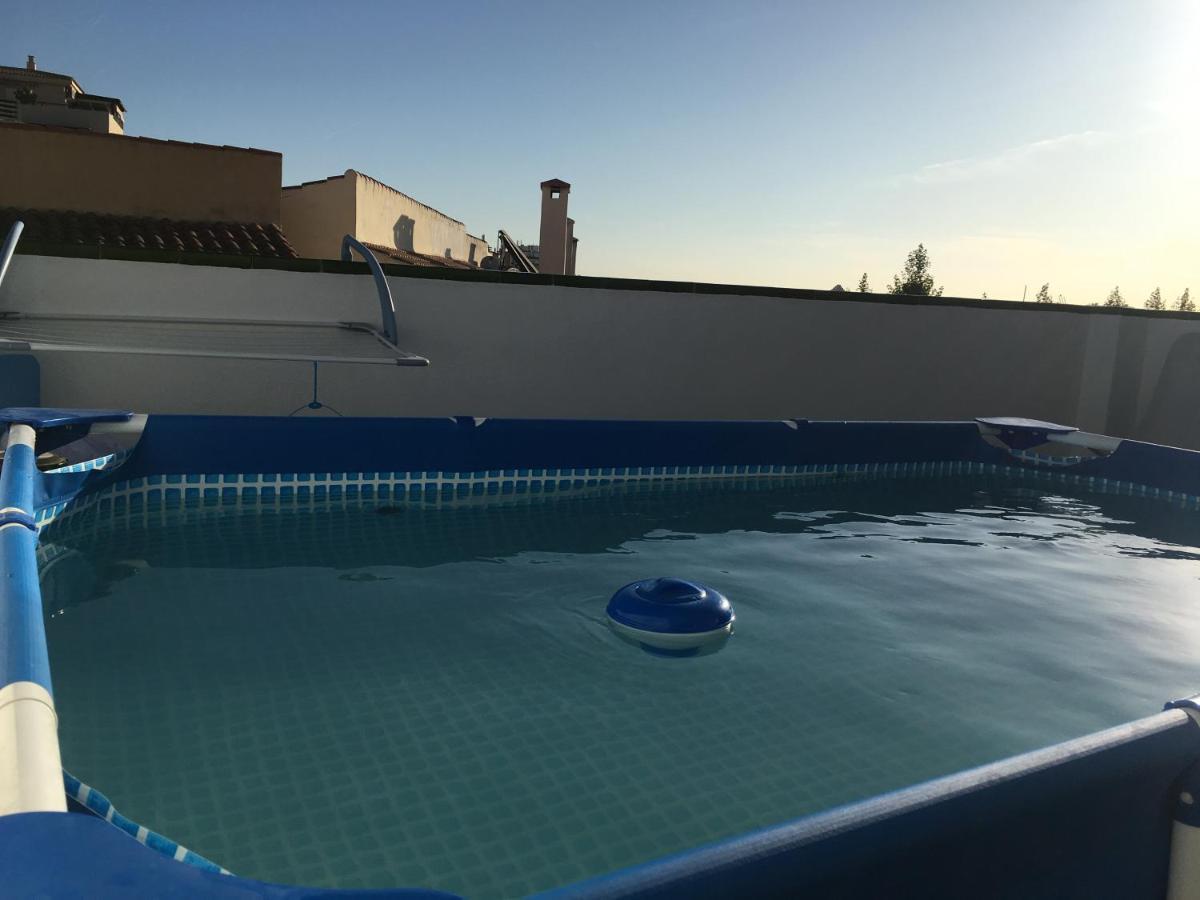 Apartment With Private Patio Fuengirola Eksteriør billede