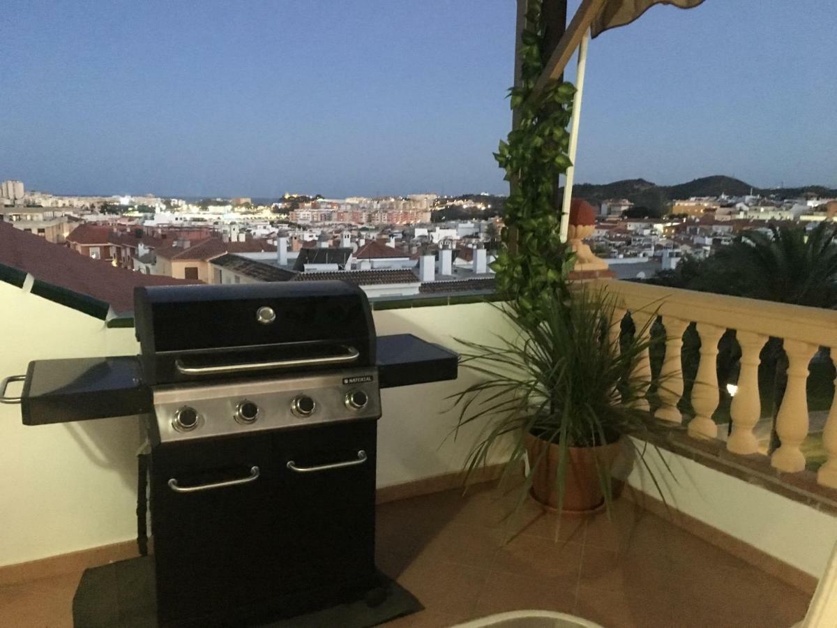 Apartment With Private Patio Fuengirola Eksteriør billede