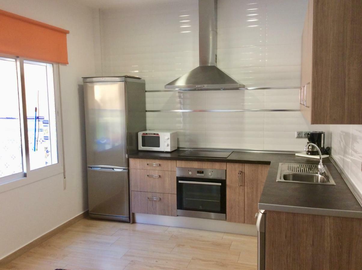 Apartment With Private Patio Fuengirola Eksteriør billede