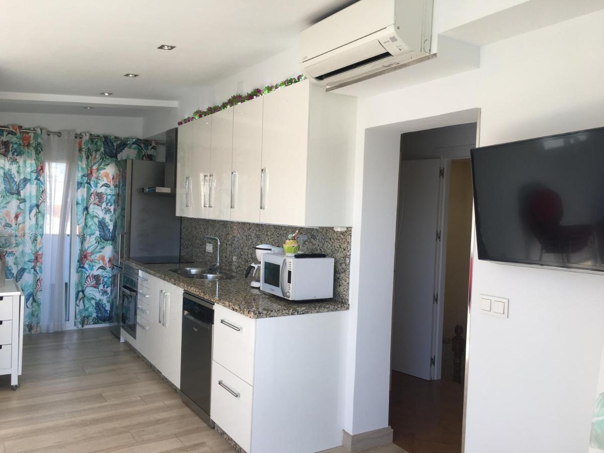 Apartment With Private Patio Fuengirola Eksteriør billede