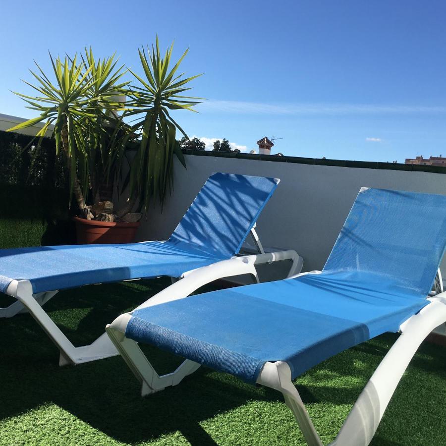 Apartment With Private Patio Fuengirola Eksteriør billede